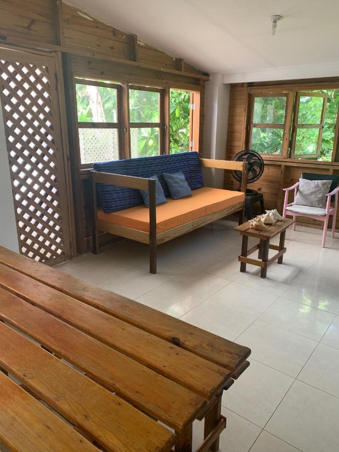 Hostal Casaluna San Andres מראה חיצוני תמונה