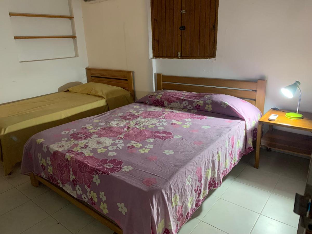 Hostal Casaluna San Andres מראה חיצוני תמונה