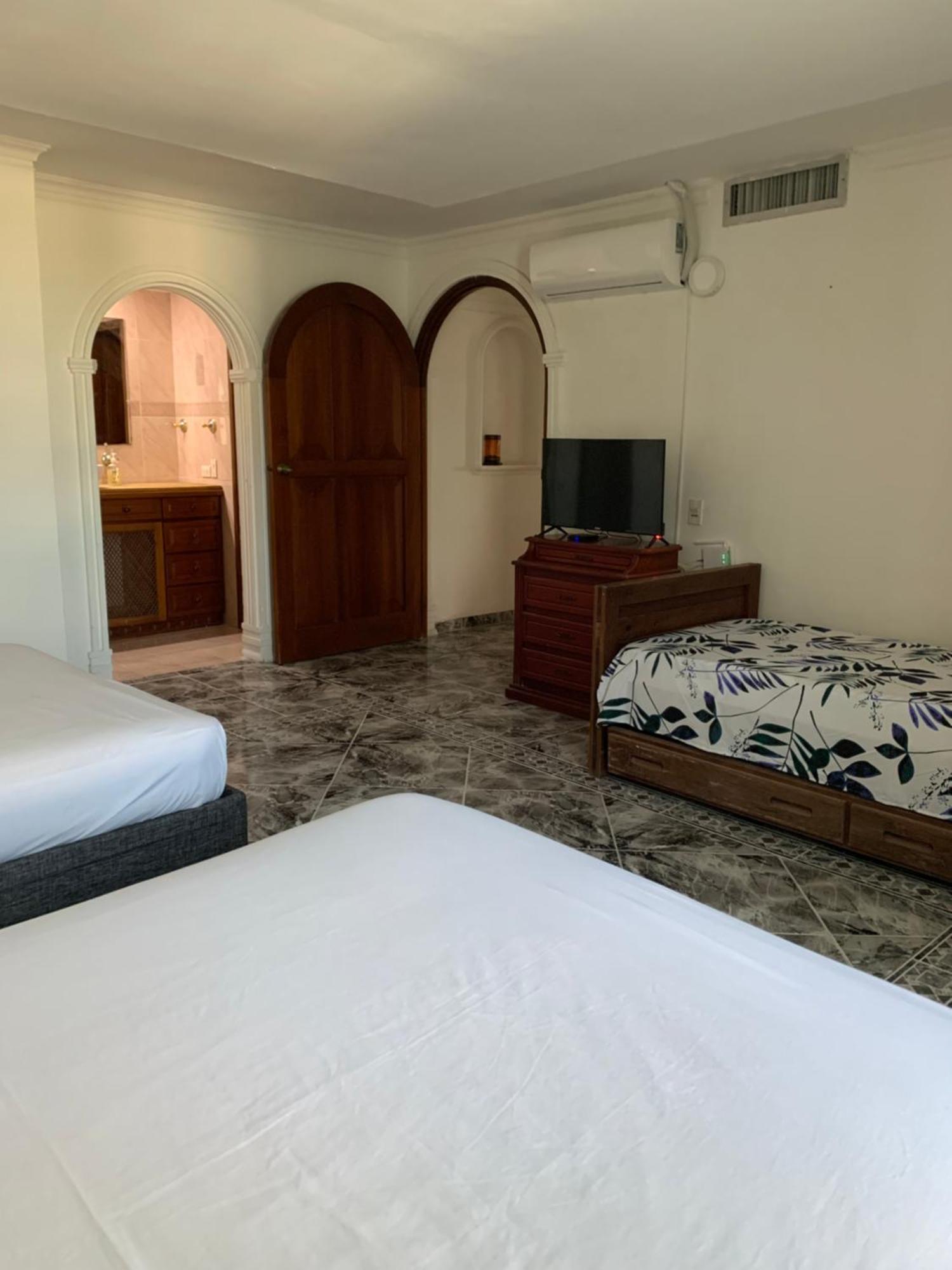 Hostal Casaluna San Andres מראה חיצוני תמונה