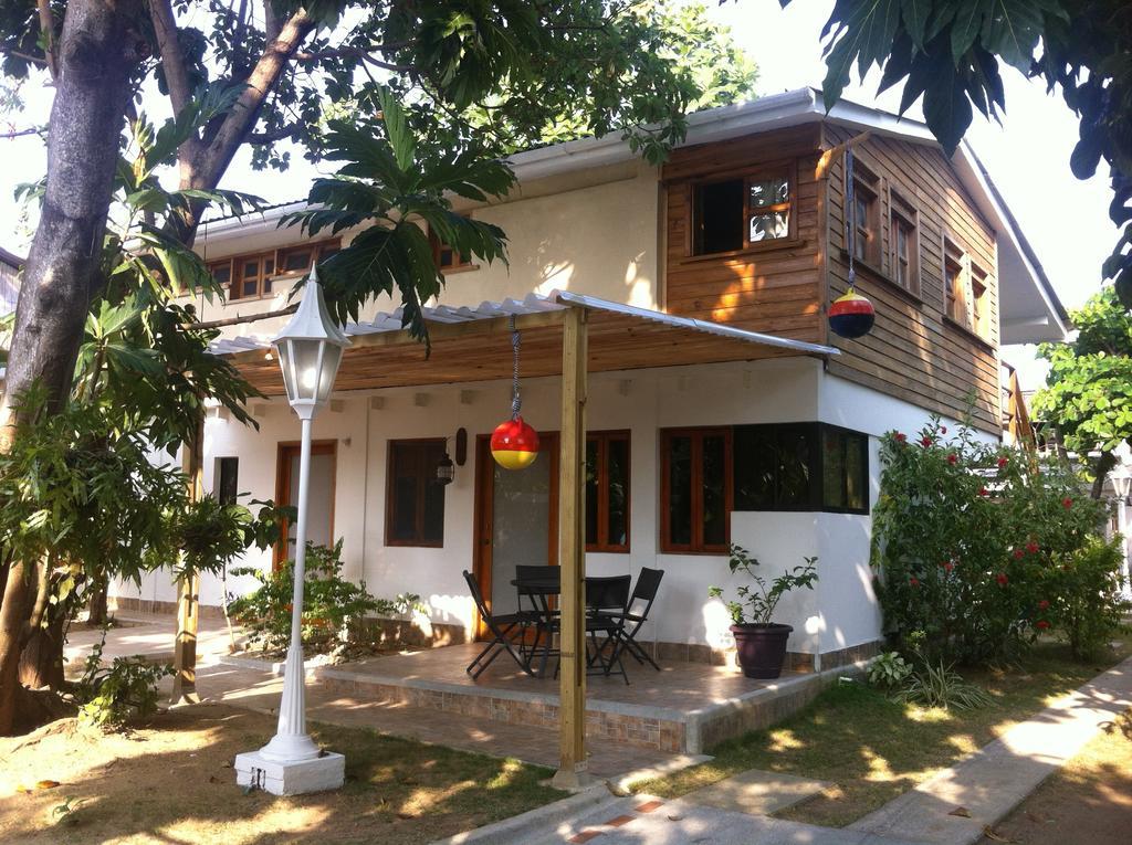 Hostal Casaluna San Andres מראה חיצוני תמונה